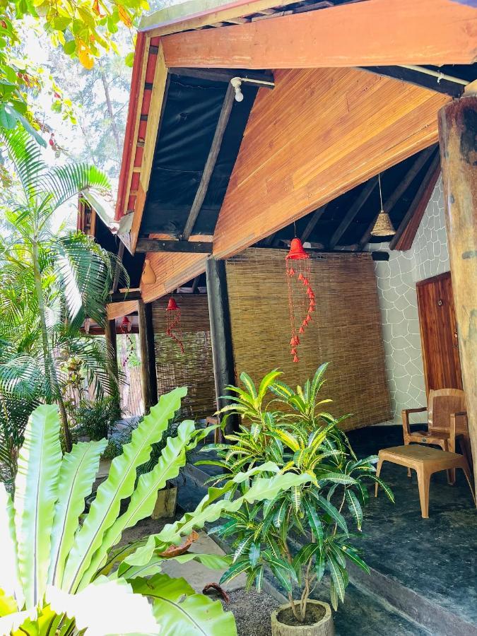 New Roy Guest House Kalkudah  Exterior foto